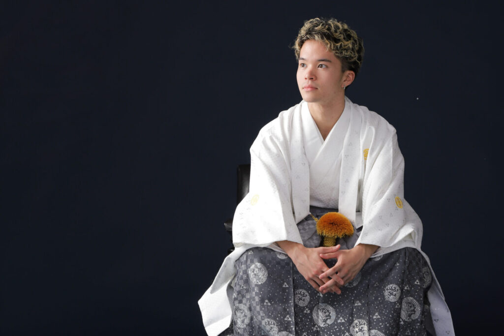 広陵町・香芝市・上牧町の成人式_フォトスタジオワタナベ(渡辺写真館)真美ヶ丘店_男性成人_袴_スタジオ撮影_写真_前撮り_後撮り